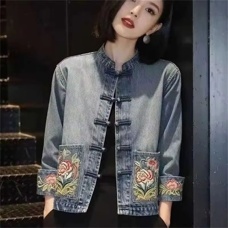 Embroidery Jeans - เสื้อแจ็คเก็ตยีนส์ปักลายสวยงามสไตล์คาวบอยสำหรับผู้หญิง รุ่นใหม่ปี 2026 ดีไซน์จีนระดับไฮเอนด์