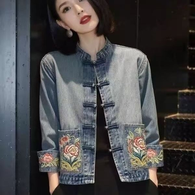 เสื้อแจ็คเก็ตยีนส์ปักลายสวยงาม - Embroidery Jeans บทวิจารณ์และราคา