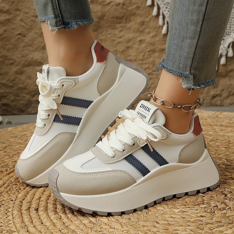 รองเท้าผ้าตาข่ายระบายอากาศแฟชั - Embroidery White บทวิจารณ์และราคา