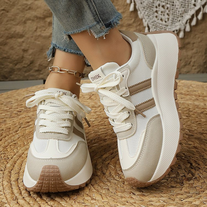รองเท้าผ้าตาข่ายระบายอากาศแฟชั - Embroidery White บทวิจารณ์และราคา