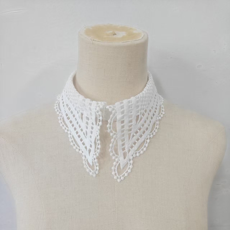 ปกเสื้อปลอมสีขาวสำหรับผู้หญิง  - Embroidery White บทวิจารณ์และราคา